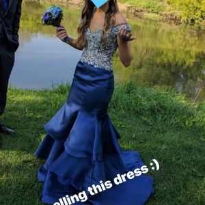blue prom dress